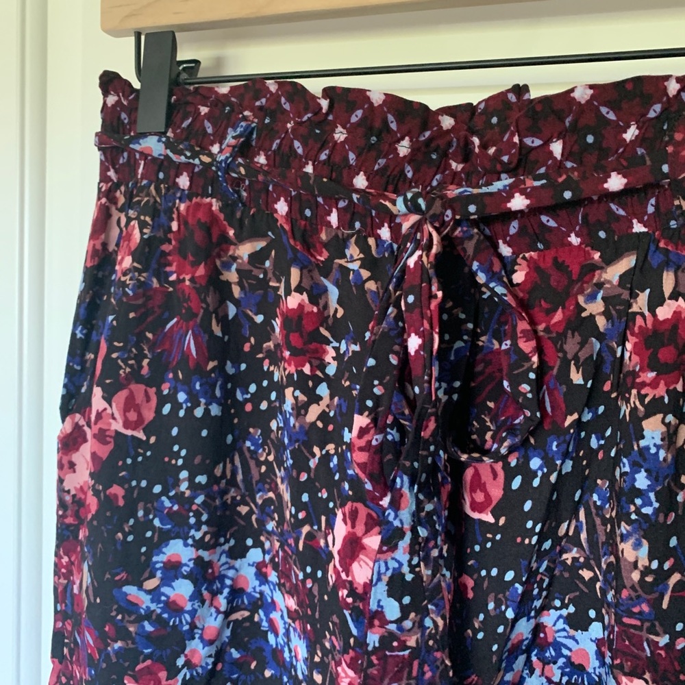 EUC SR Floral Wide Leg Trousers